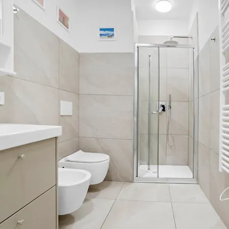 Zu12 Bright & Spacious In - Your Perfect